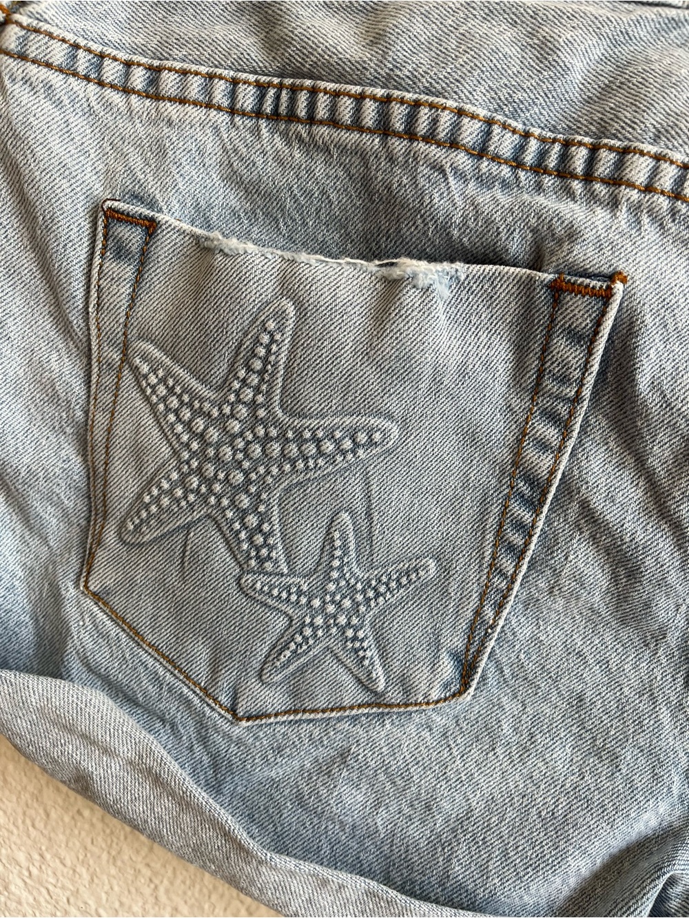 RSQ Low Rise Micro Shorts - Picture 4 of 7